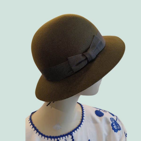Cloche , chapéu belle époque Cinta à mesma cor Aba 5 cm 100% lã de merino  Impermeável